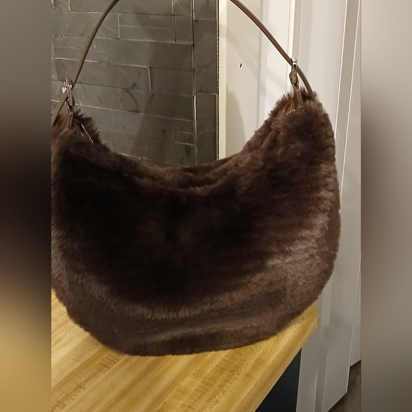 Kate Spade NWT Large Chocolate Brown Faux Fur Hobo Bag - Picture 3 of 7
